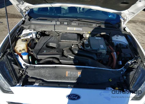 2017 Ford Fusion Hybrid Se z USA, uszkodzony, nr VIN 3FA6P0LU7HR285396